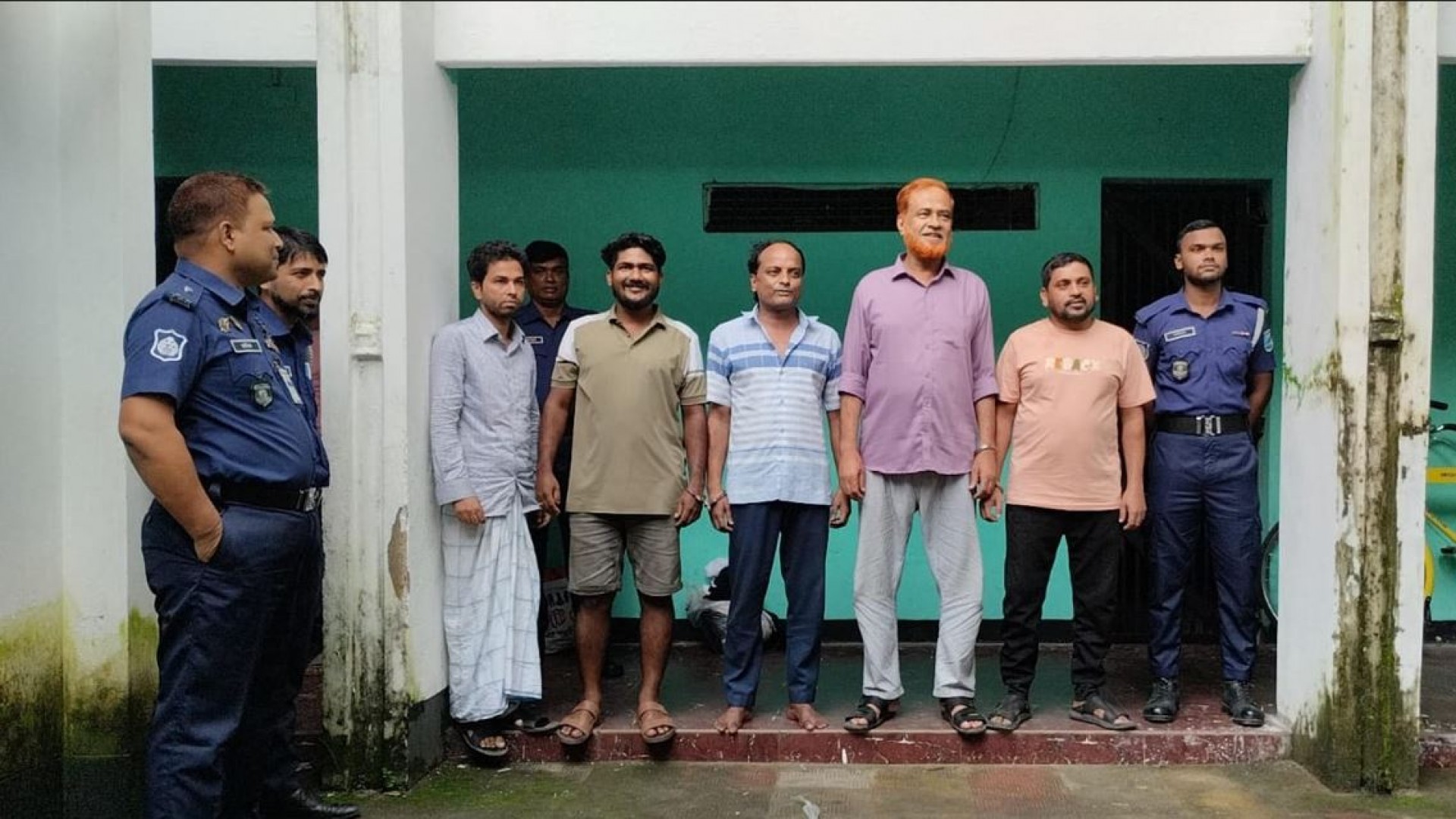 ধামরাইয়ে সাদ হত্যা মামলায় আ'লীগের সাংগঠনিক সম্পাদকসহ পাঁচ নেতা-কর্মী গ্রেপ্তার