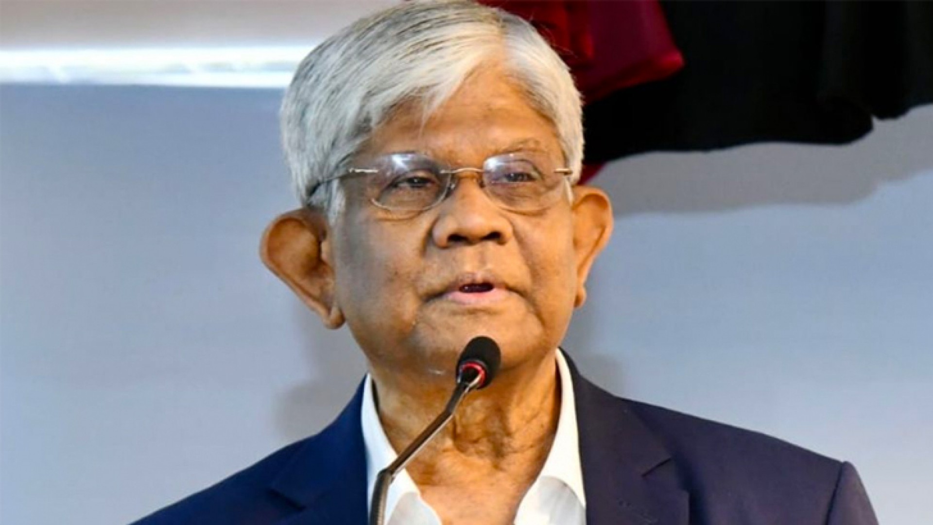 দেশের অর্থনীতি স্বস্তিতে আছে: অর্থ উপদেষ্টা 