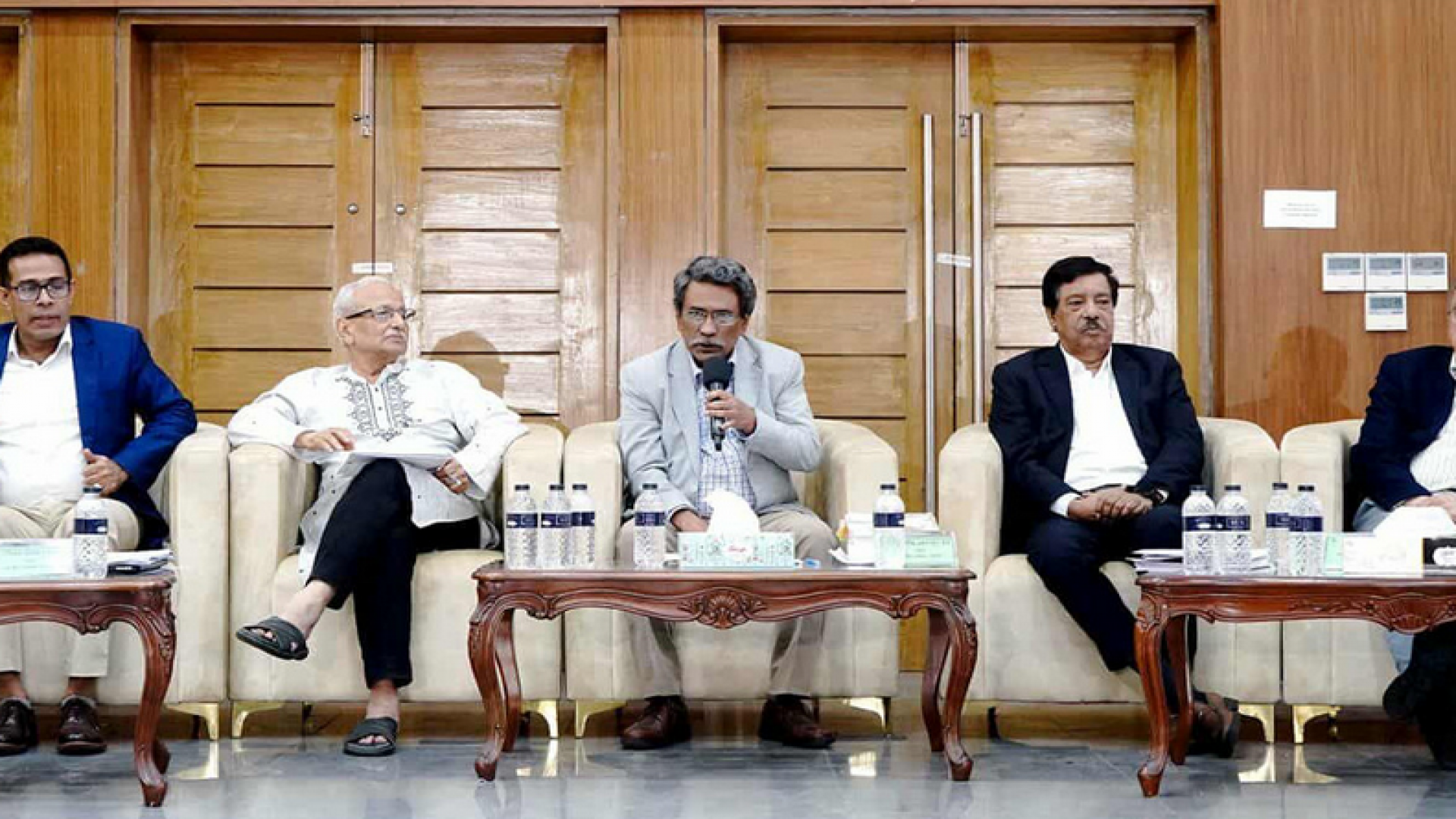 জুলাই সনদ বাস্তবায়নে ভিন্নমতও বিবেচনায় নিতে হবে : আলী রীয়াজ