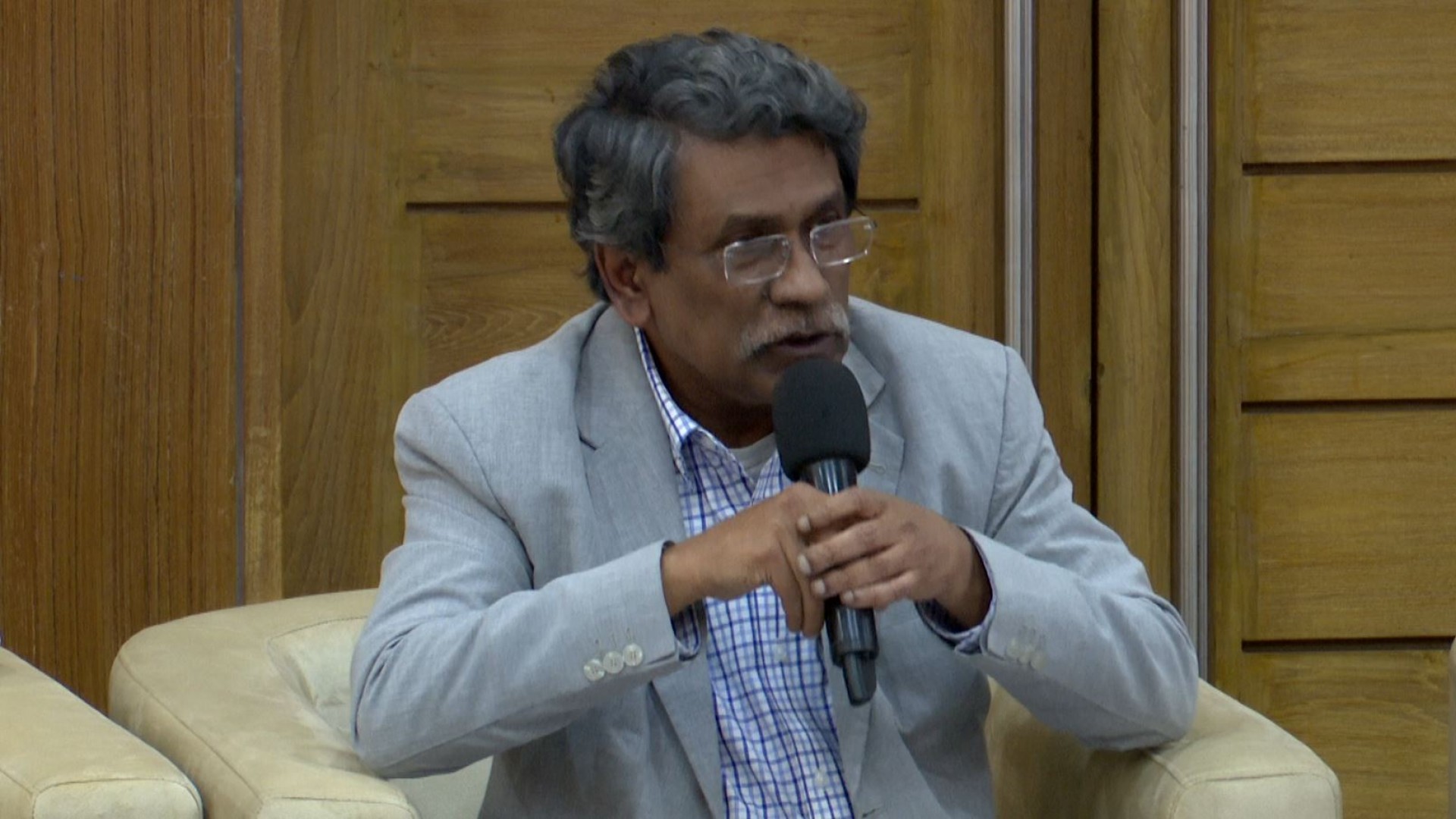 জুলাই সনদ সংবিধানে অন্তর্ভুক্ত করতে ত্রয়োদশ সংসদকে ক্ষমতা ও সময় বেধে দেয়ার পক্ষে একমত দলগুলো