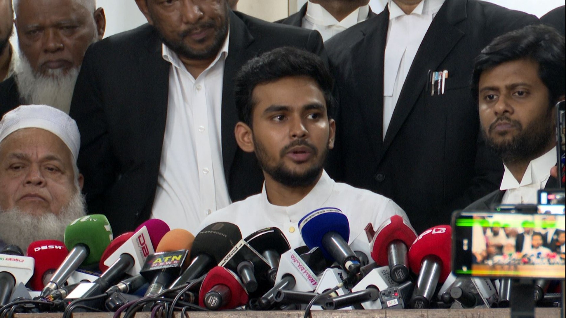 সামরিক কর্মকর্তাদের বিরুদ্ধে গ্রেপ্তারি পরোয়ানা মাইলফলক : আসিফ মাহমুদ