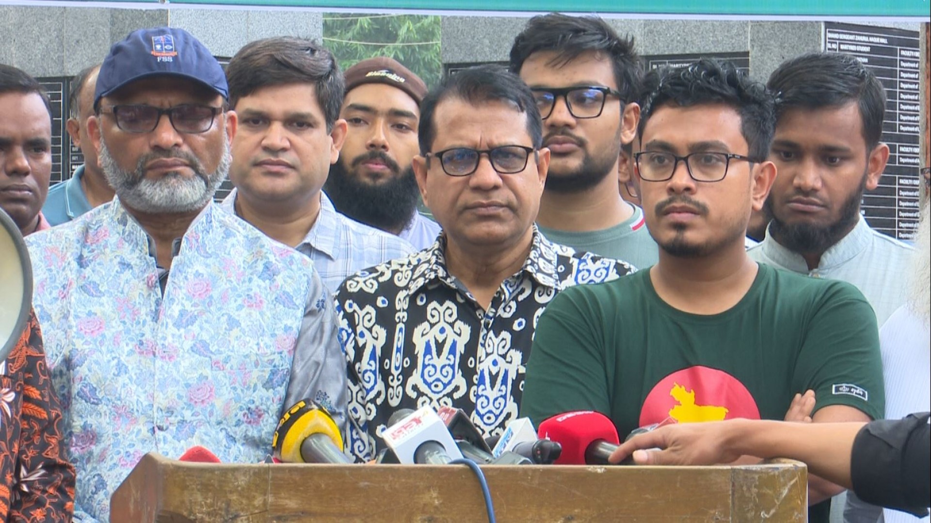 ঢাকা বিশ্ববিদ্যালয় ক্যাম্পাসে পরিচ্ছন্নতা অভিযান শুরু