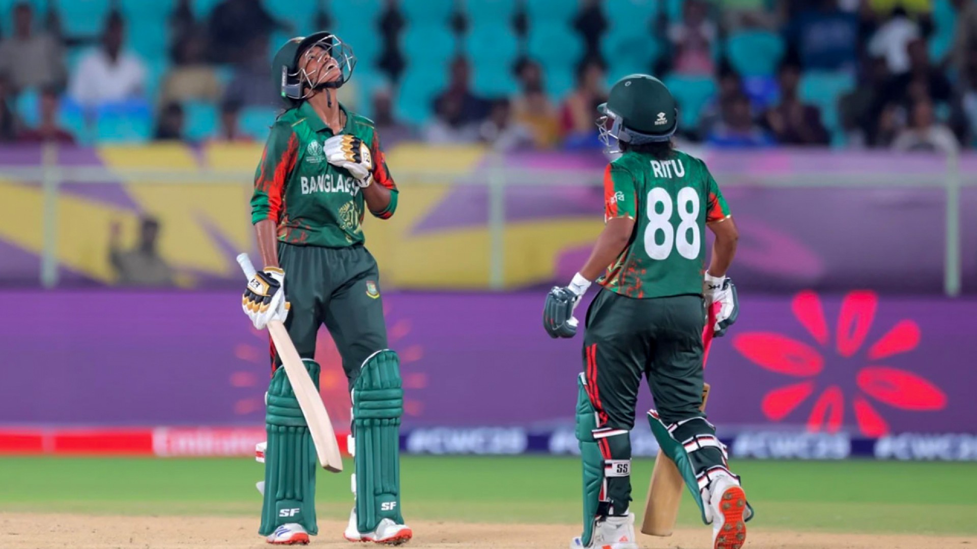 দক্ষিণ আফ্রিকাকে ২৩৩ রানের টার্গেট দিল বাংলাদেশ