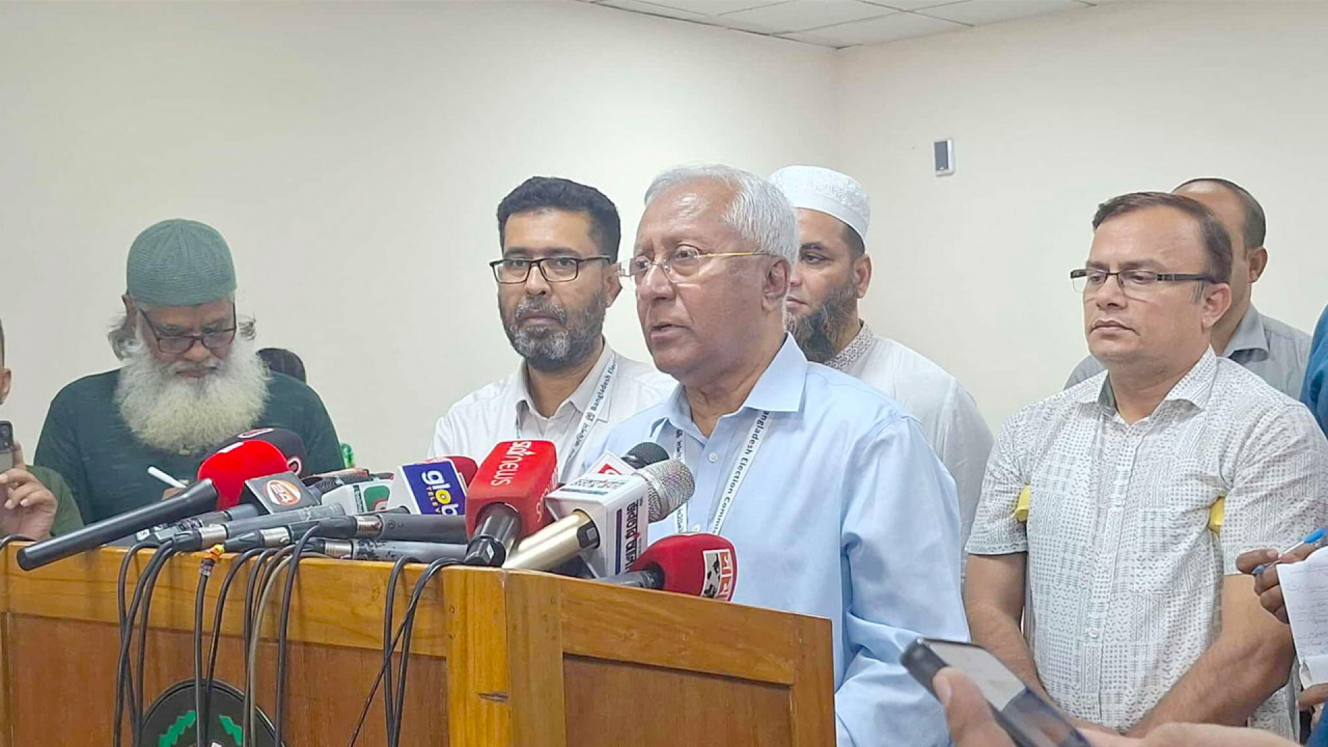 শাপলা প্রতিক দেয়ার সুযোগ নেই এনসিপিকে: ইসি সচিব 