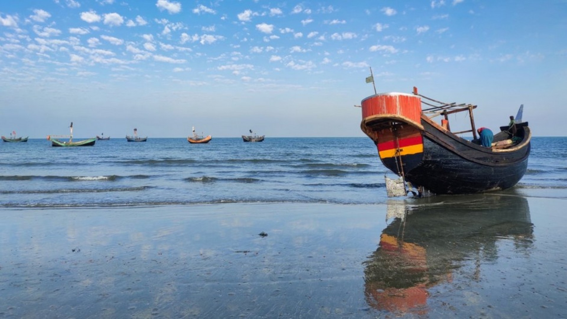 নয় মাস বন্ধ থাকার পর উন্মুক্ত প্রবালদ্বীপ সেন্ট মার্টিন