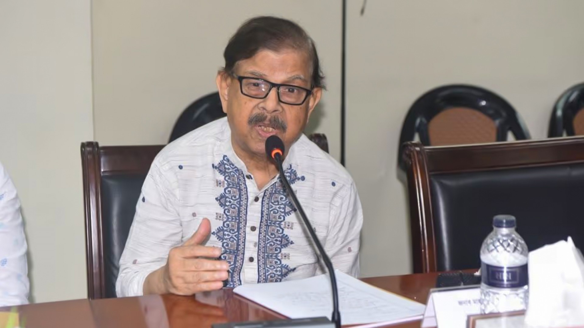 গায়ের জোরে মূর্খের মতো জুলাই সনদ সংশোধন করা হয়েছে: মান্না