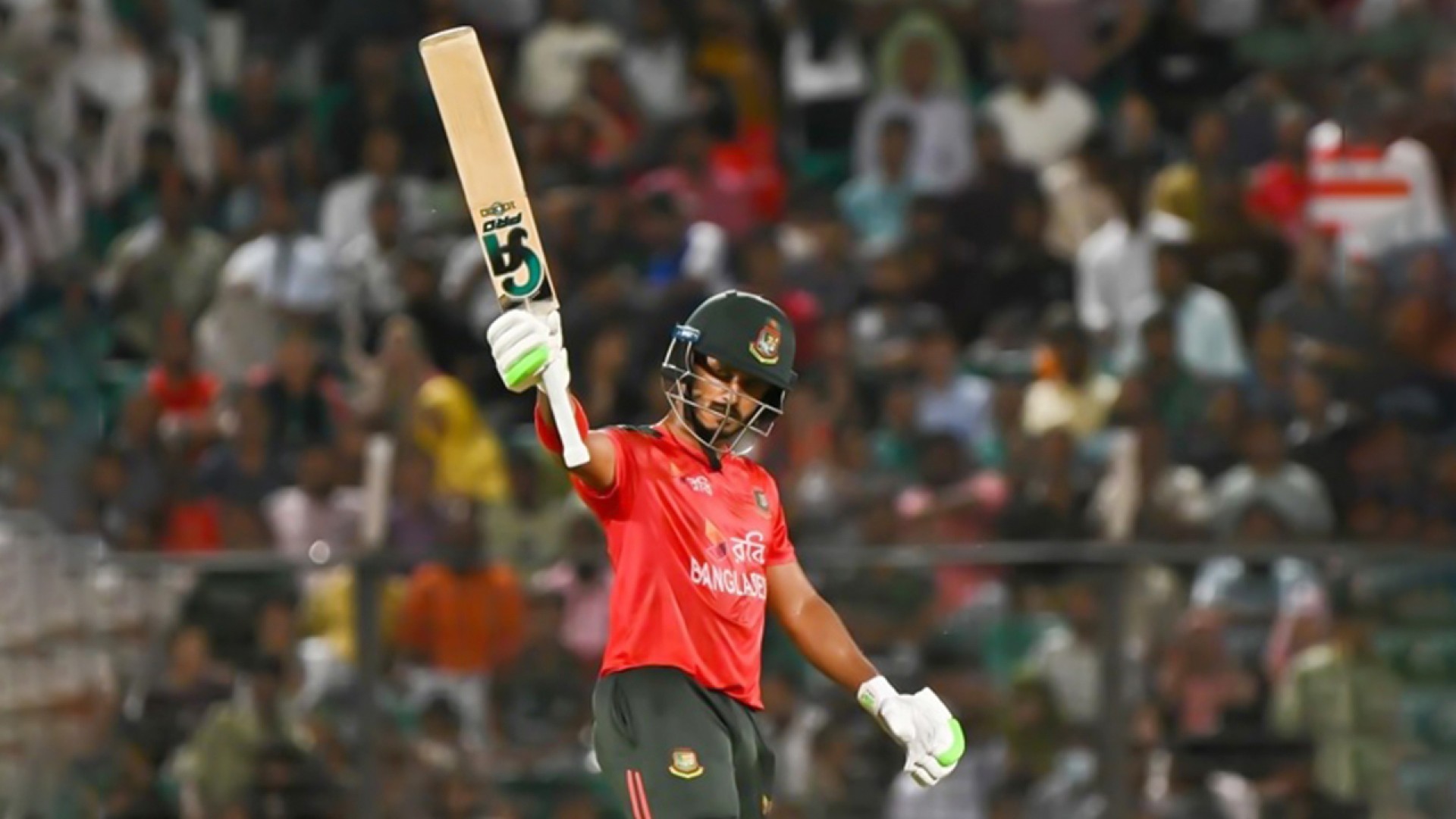 ব্যাট হাতে নতুন রেকর্ড গড়লেন তানজিদ তামিম