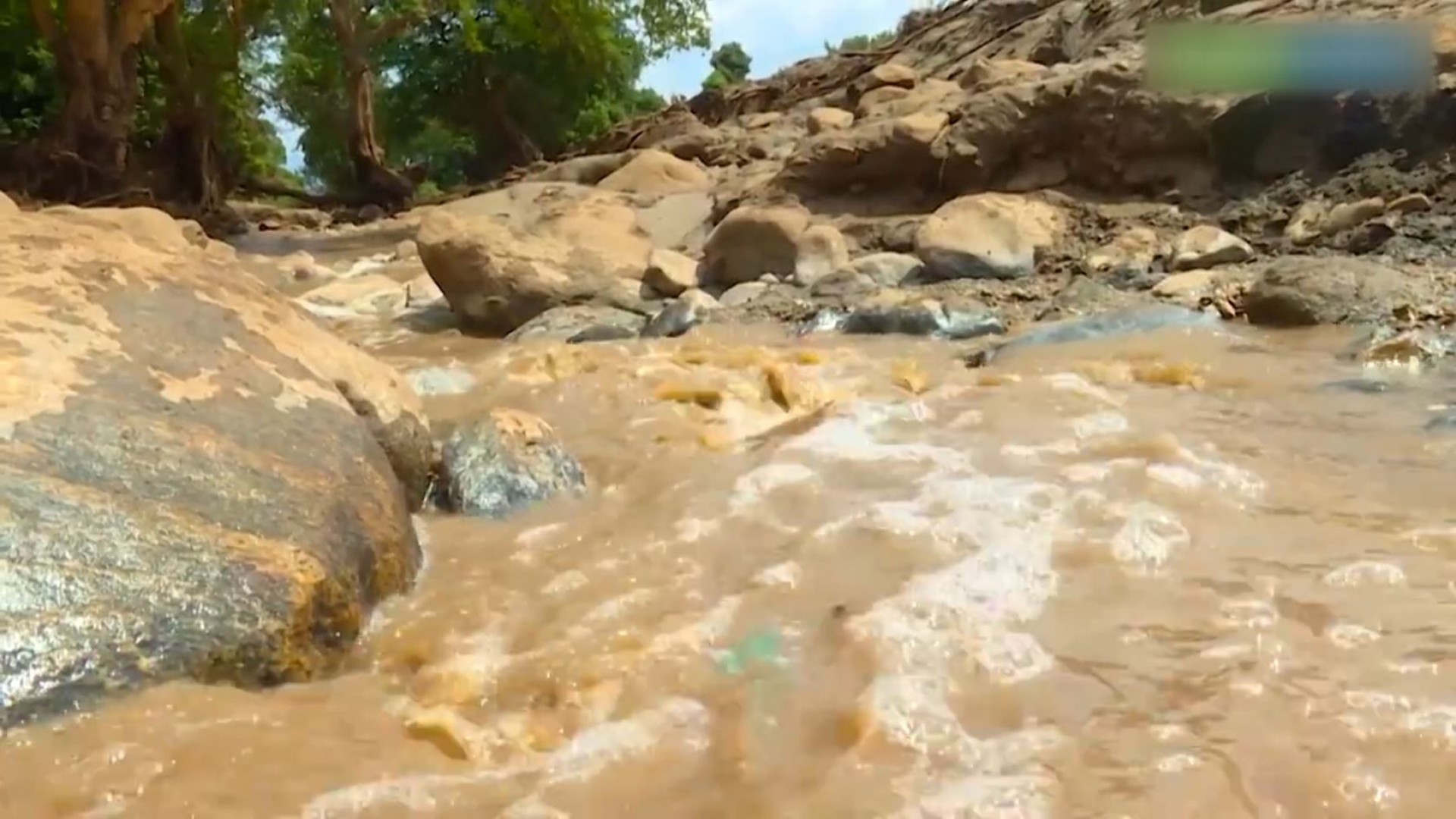 প্রবল বৃষ্টিতে কেনিয়ায় ভূমিধসে ২১ জন নিহত