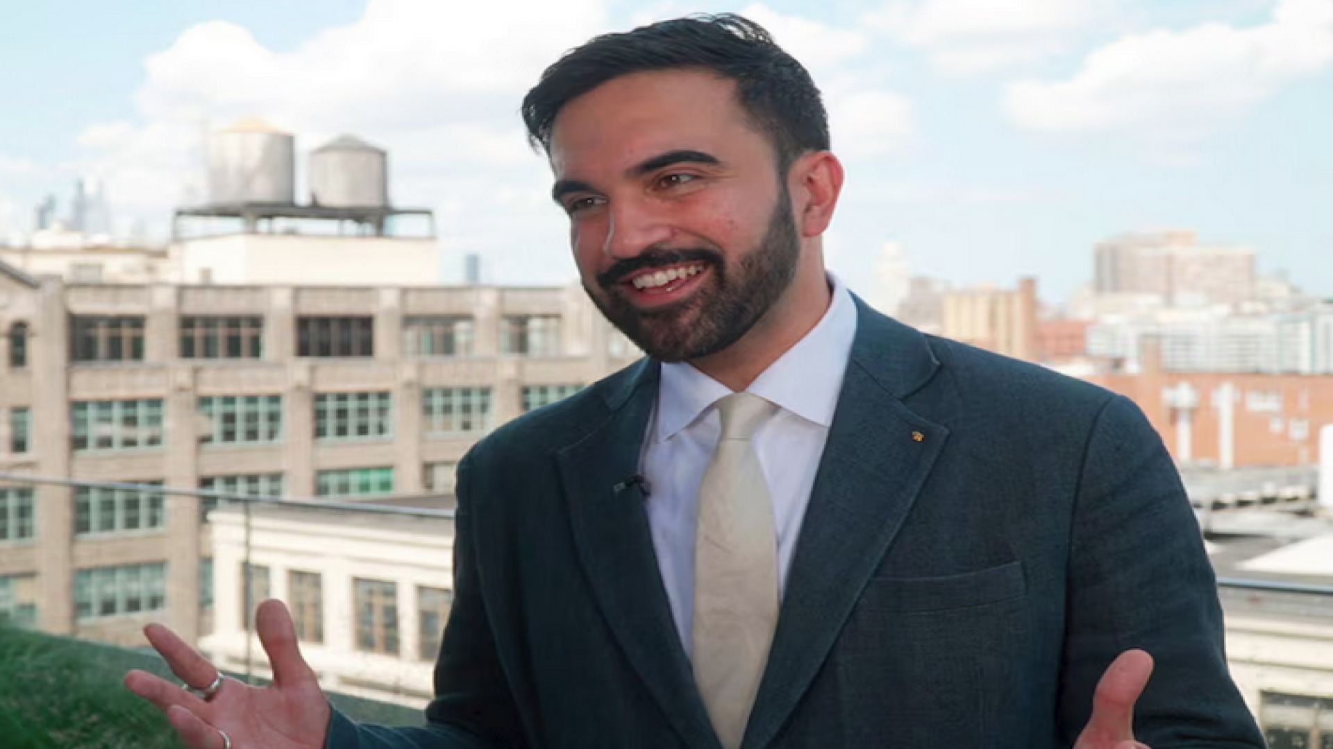 নিউ ইয়র্কে মেয়র নির্বাচন আজ