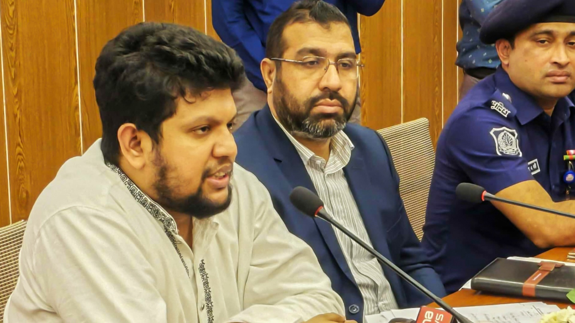 ছাত্র-জনতা হত্যা ও গুমে জড়িত সকলের বিচার হবে: তথ্য উপদেষ্টা