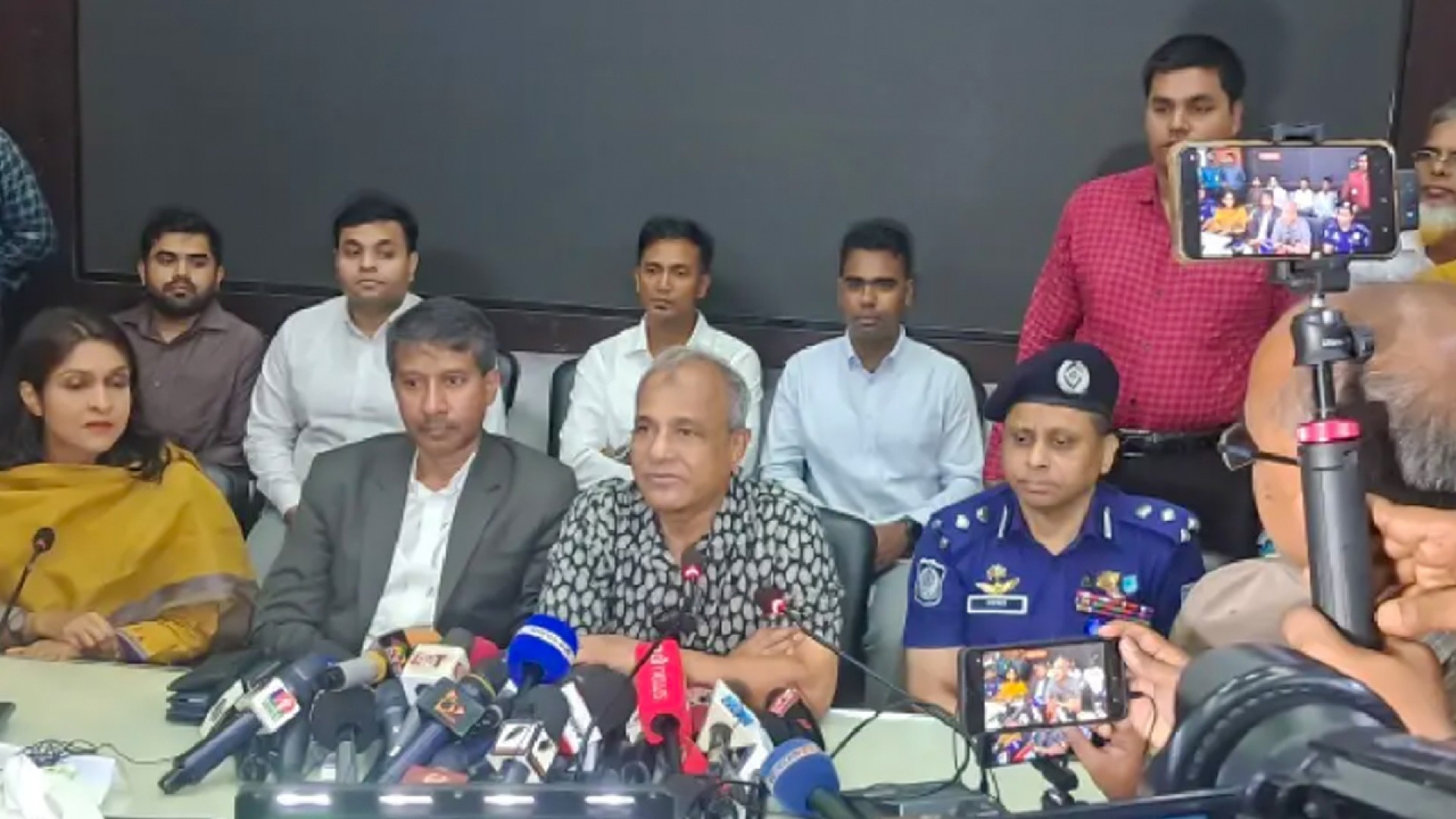 ফেব্রুয়ারিতে নির্বাচন নিয়ে কোনো হুমকি নেই: স্বরাষ্ট্র উপদেষ্টা