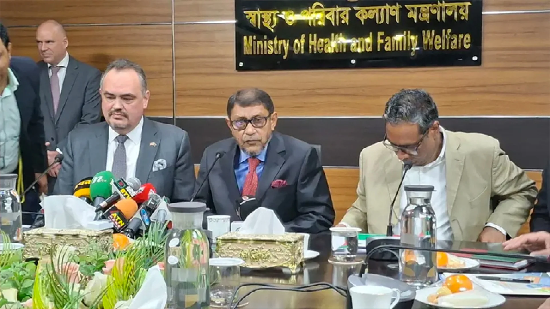 এপ্রিলের প্রথম সপ্তাহ থেকে পাওয়া যাবে হামের টিকা: স্বাস্থ্যমন্ত্রী