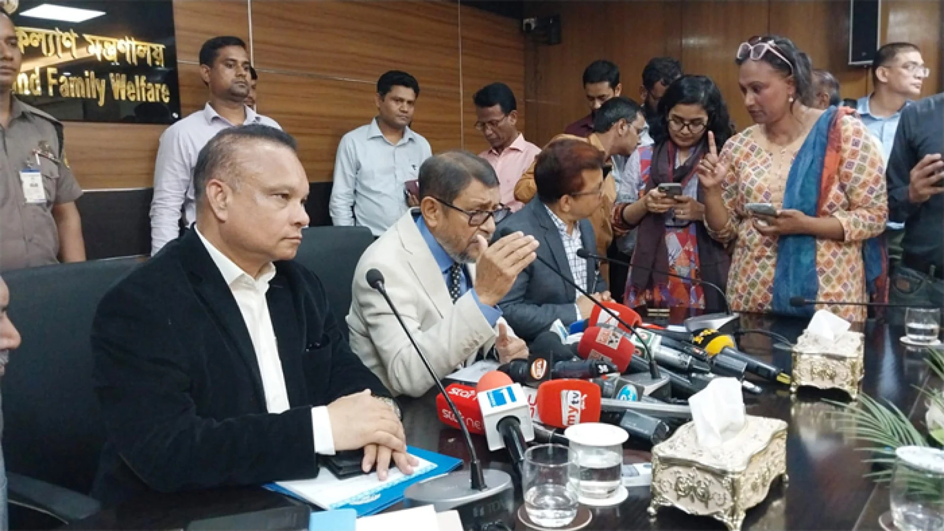 রোববার থেকে দেওয়া হবে হামের টিকা: স্বাস্থ্যমন্ত্রী