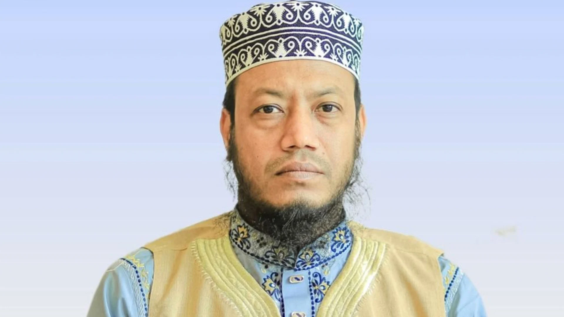 আমির হামজার বিরুদ্ধে মানহানি মামলায় সমন জারি