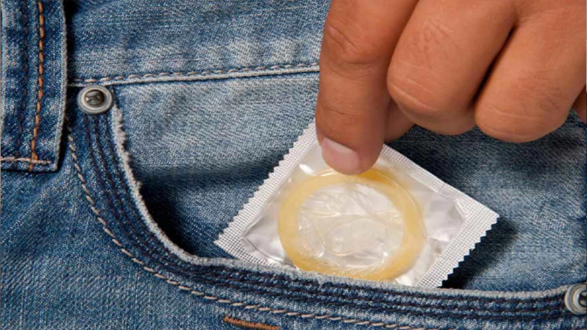 ইরান যুদ্ধের প্রভাব, ভারতের কনডম উৎপাদনে তীব্র সংকট