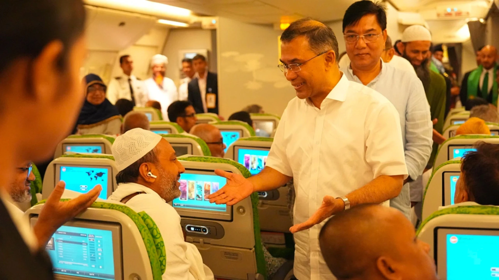 আগামী বছর হজের খরচ আরও কমানোর আশ্বাস প্রধানমন্ত্রীর