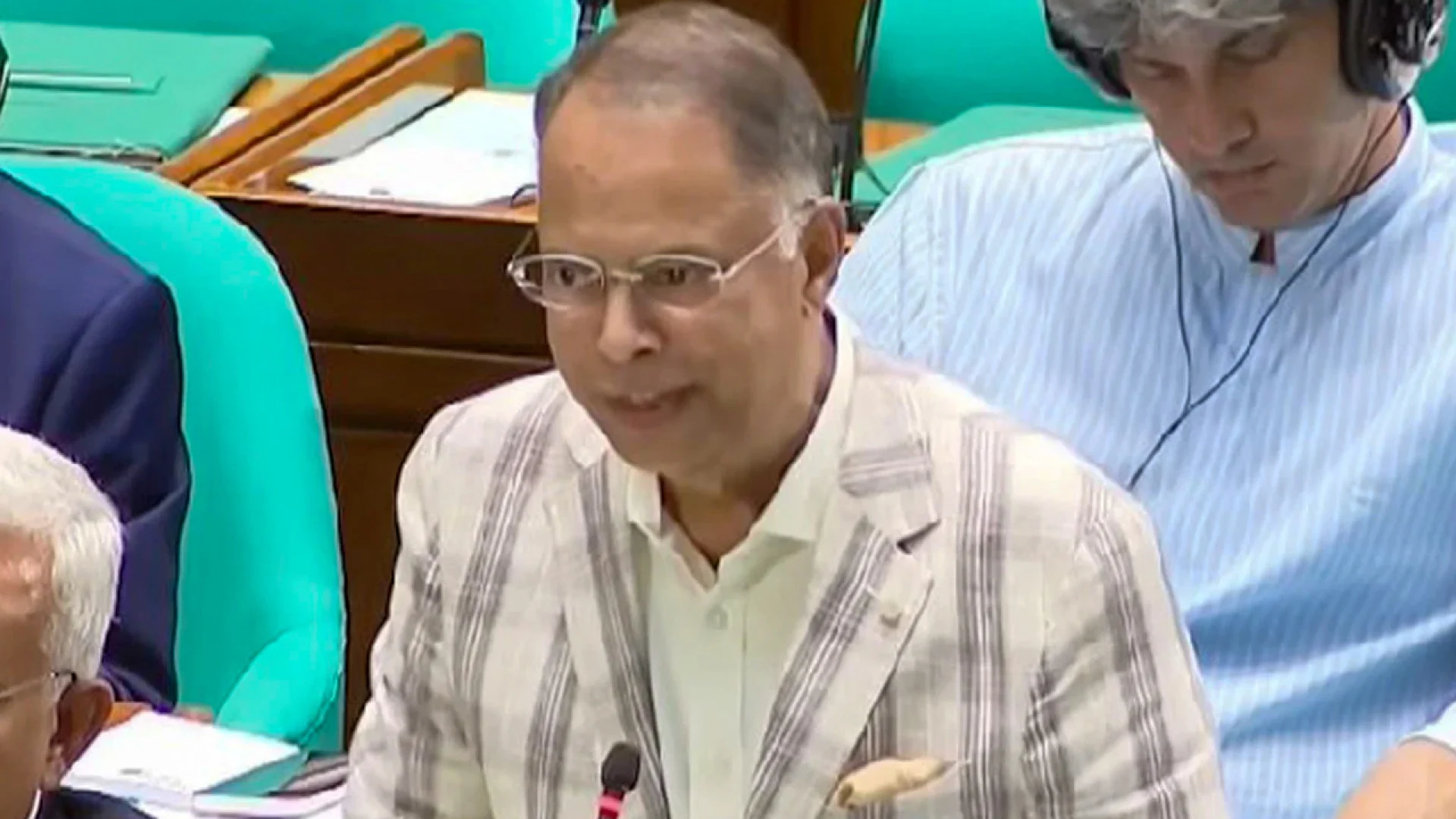 দেশে মজুত গ্যাস ১২ বছর সরবরাহ করা সম্ভব: সংসদে জ্বালানিমন্ত্রী