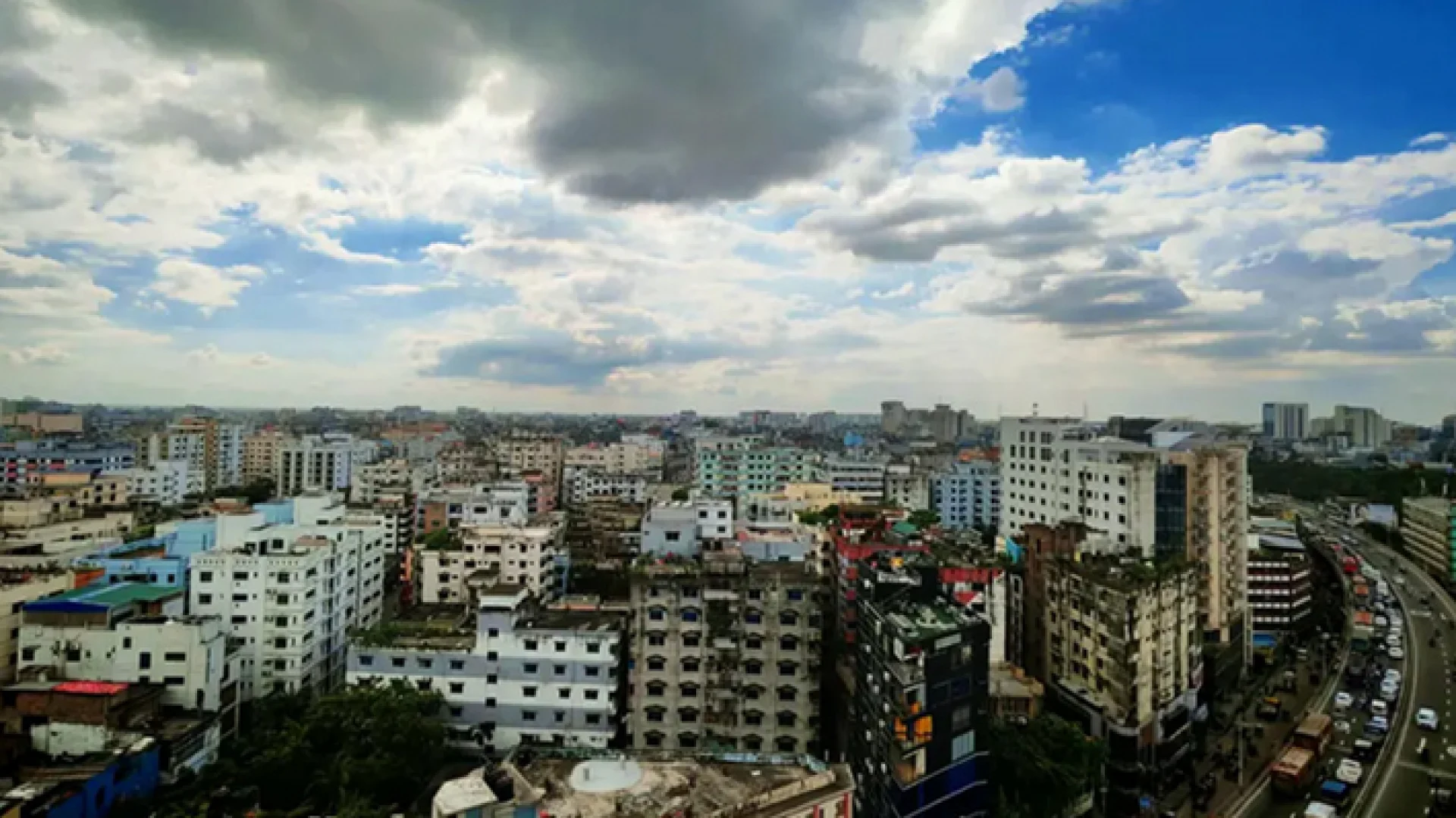 ঢাকার আকাশে মেঘ থাকলেও বৃষ্টির সম্ভাবনা নেই