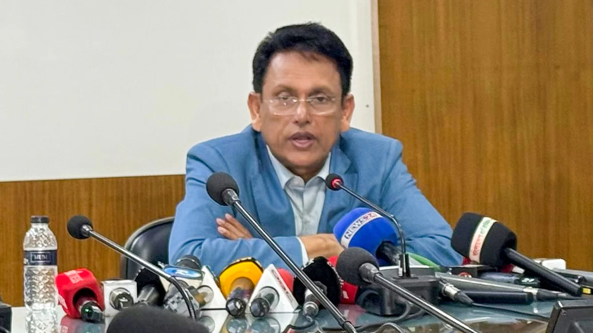 এসএসসি প্রথম পরীক্ষা শান্তিপূর্ণ, প্রশ্নফাঁসের কোনো আশঙ্কা নেই: শিক্ষামন্ত্রী