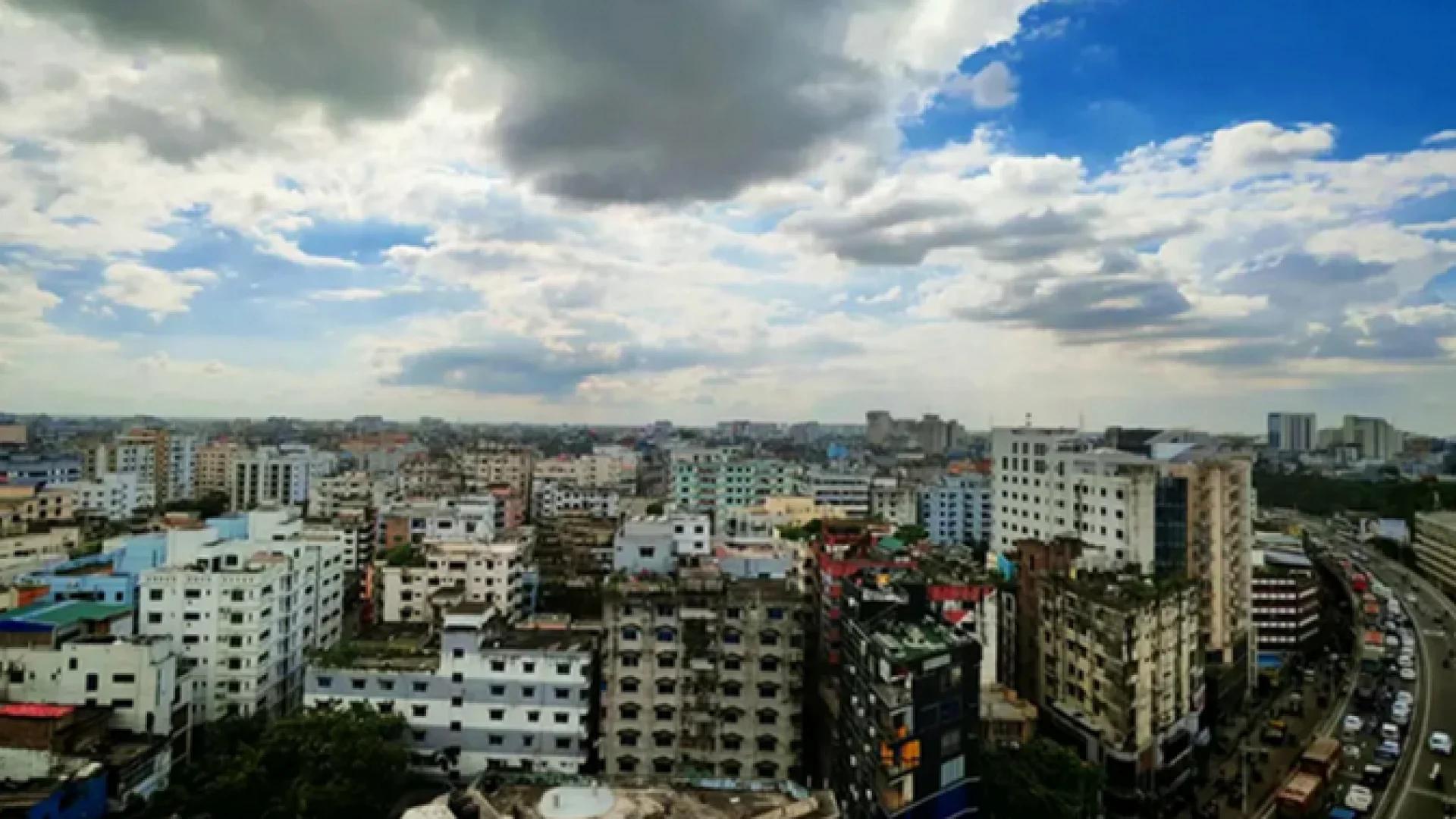 ঢাকার আকাশে মেঘ থাকলেও নেই বৃষ্টির সম্ভাবনা