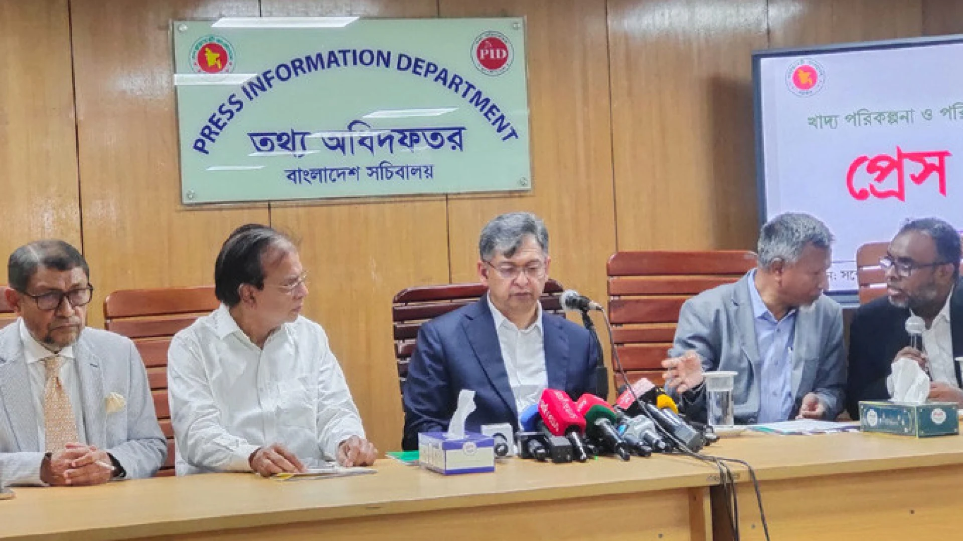 ১৮ লাখ মেট্রিক টন ধান-চাল ও ৫০ হাজার মেট্রিক টন গম সংগ্রহ করবে সরকার