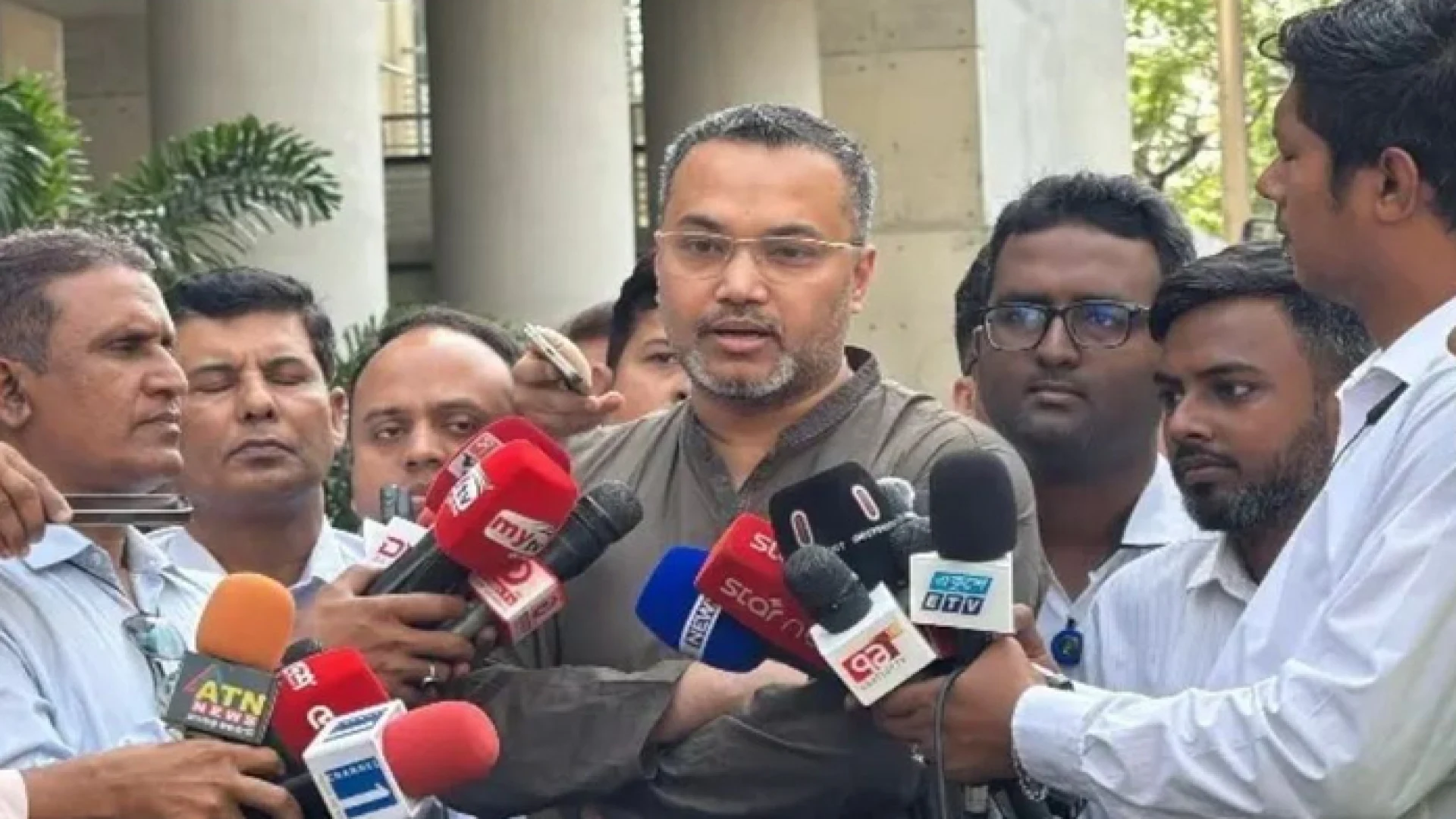 ‘জুলাই থেকে প্রাথমিকের শিক্ষার্থীদের পাটজাত স্কুল ব্যাগ ও ড্রেস দেবে সরকার’ 