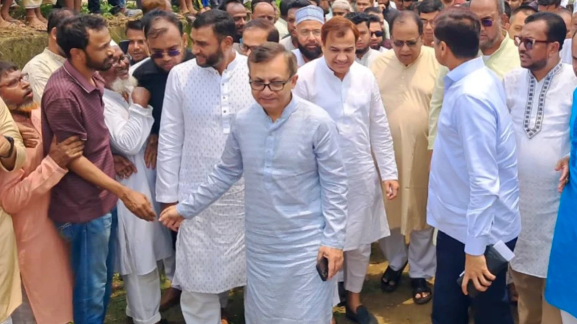 জ্বালানি তেলের দাম বাড়লেও মূল্যস্ফীতিতে প্রভাব পড়বে না: বাণিজ্যমন্ত্রী