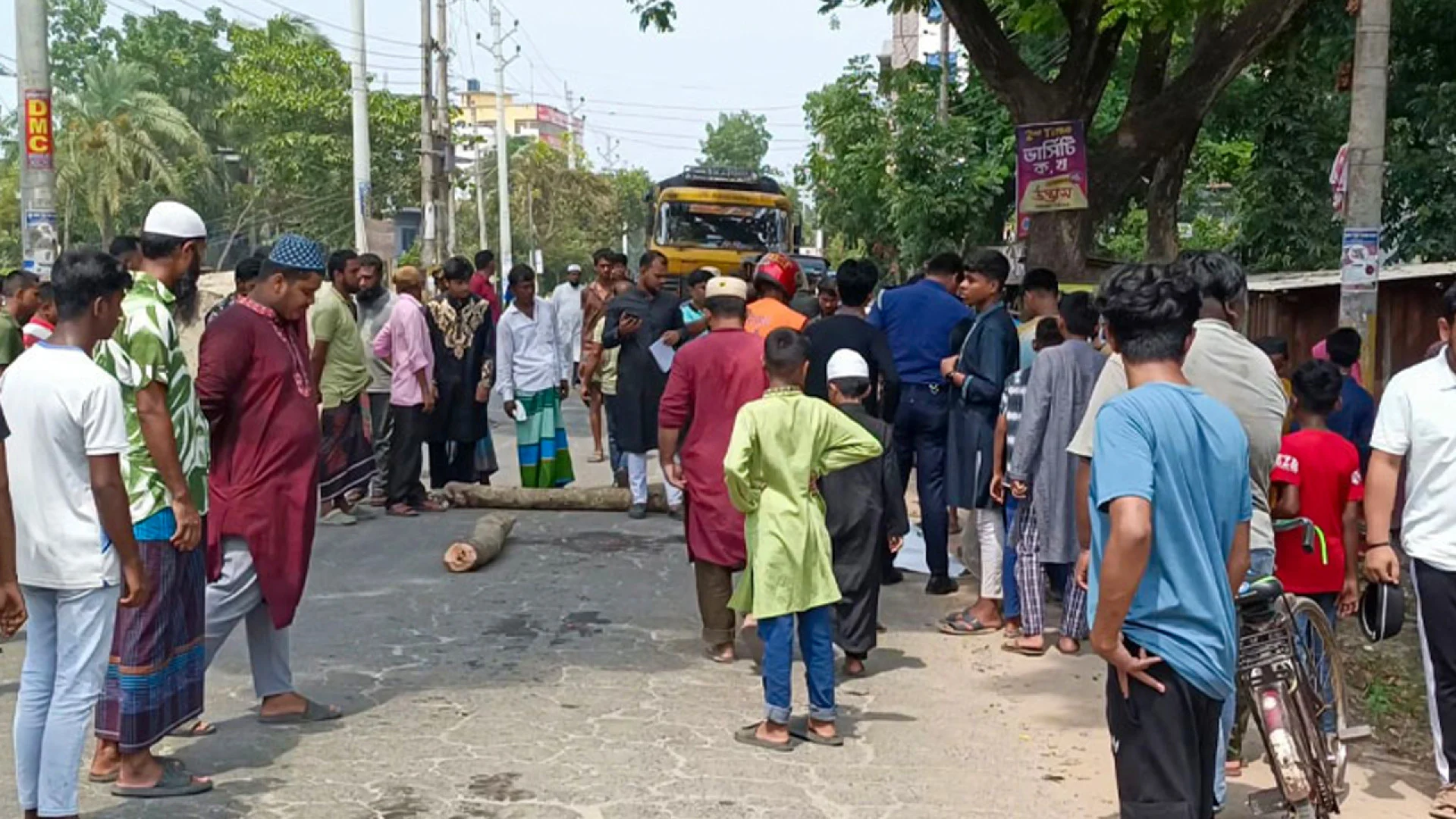 ঝিনাইদহে ট্রাকচাপায় নারী নিহত