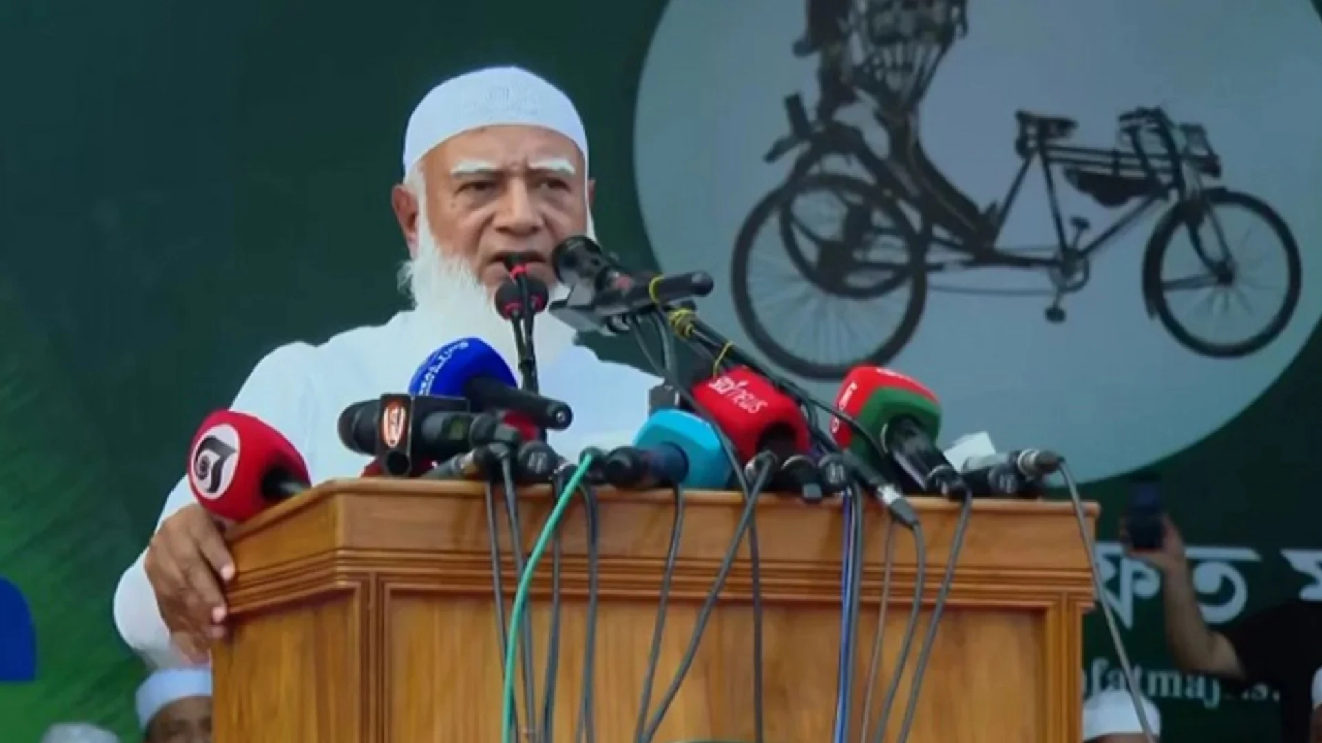 গণভোট ইস্যুতে সরকারকে ‘বিশ্বাসঘাতক’ বললেন জামায়াত আমির