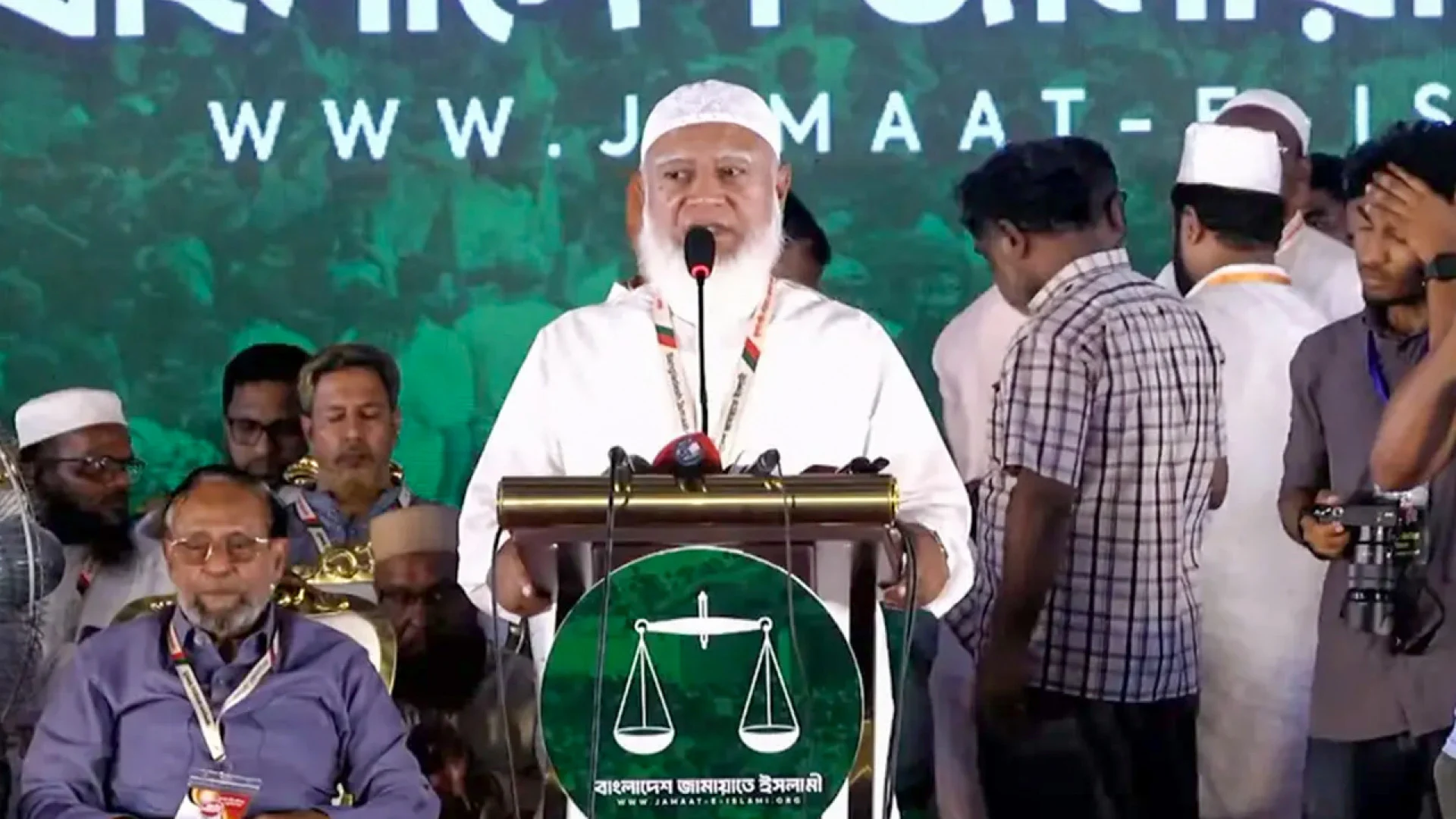 বিএনপি এখন পালিয়ে যাওয়া ফ্যাসিবাদের পথে হাঁটছে: জামায়াত আমির