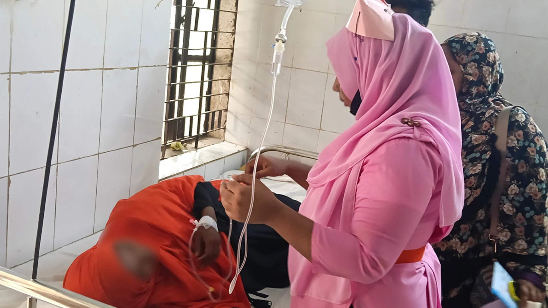 কলাপাড়ায় কিস্তির টাকার জেরে অন্তঃসত্ত্বা গৃহবধূকে নির্যাতনের অভিযোগ