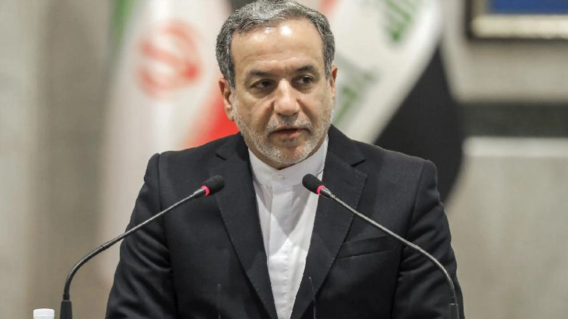 পাকিস্তানে পৌঁছেছেন ইরানের পররাষ্ট্রমন্ত্রী