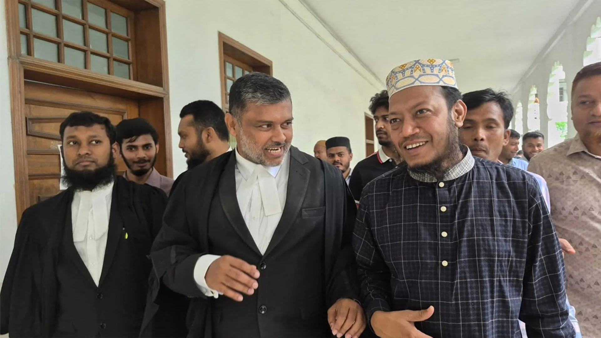 আগাম জামিন পেলেন আমির হামজা