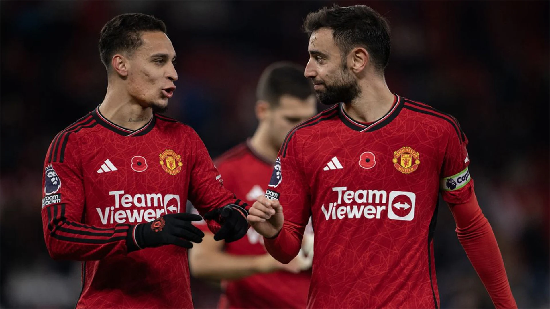 লিগের সেরা তিনে উঠেছে ম্যানচেস্টার ইউনাইটেড