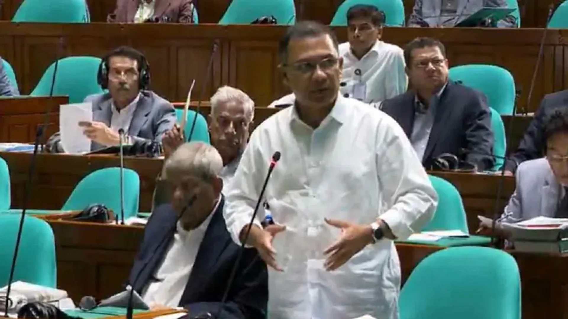 চাঁদপুর ও নীলফামারীতে মেডিকেল কলেজ-হাসপাতাল নির্মাণে উদ্যোগ নেওয়া হচ্ছে: প্রধানমন্ত্রী 