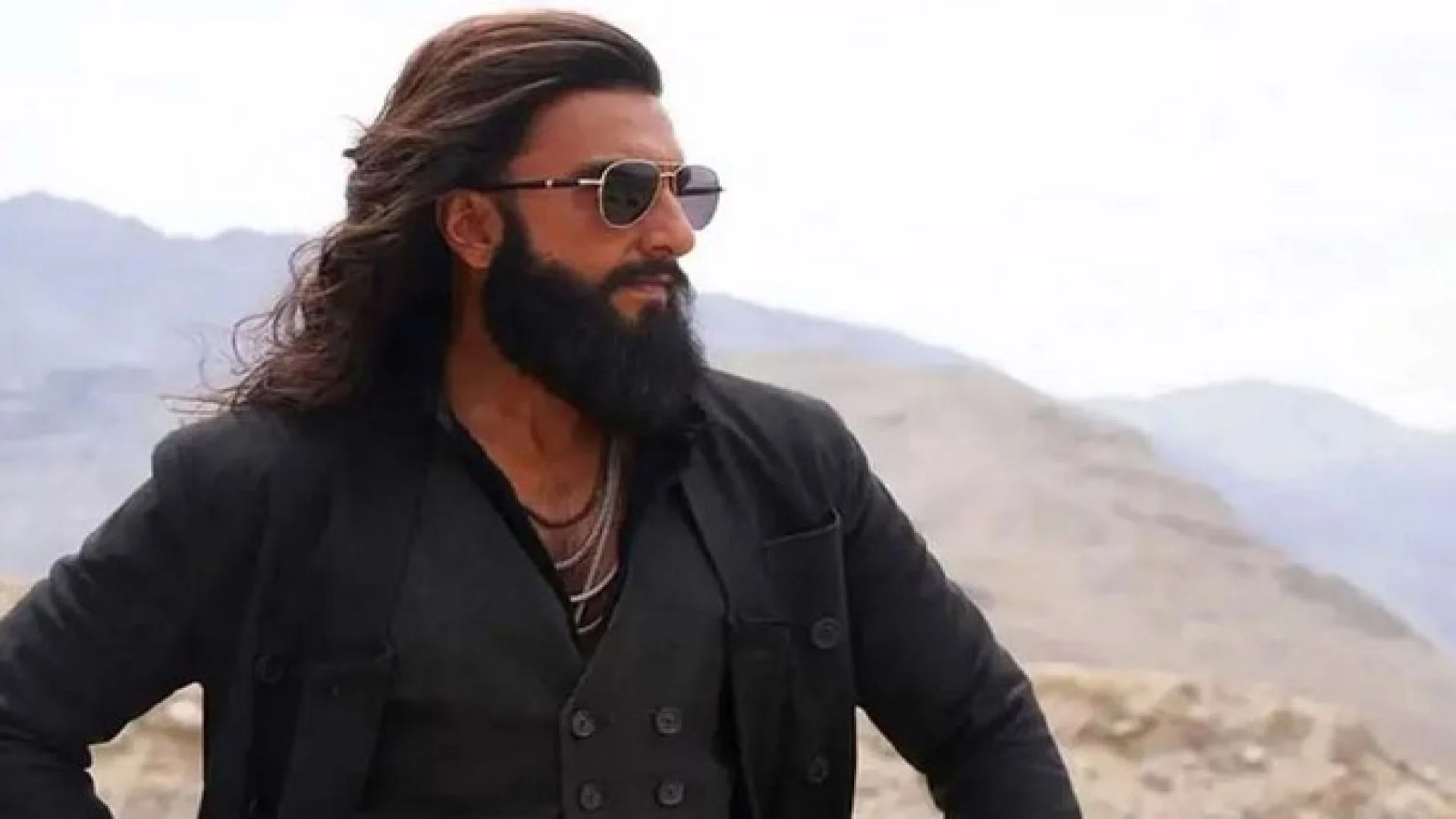 হাজার কোটি রুপির ব্যবসা ছাড়িয়ে রেকর্ড রণবীরের ধুরন্ধরে 