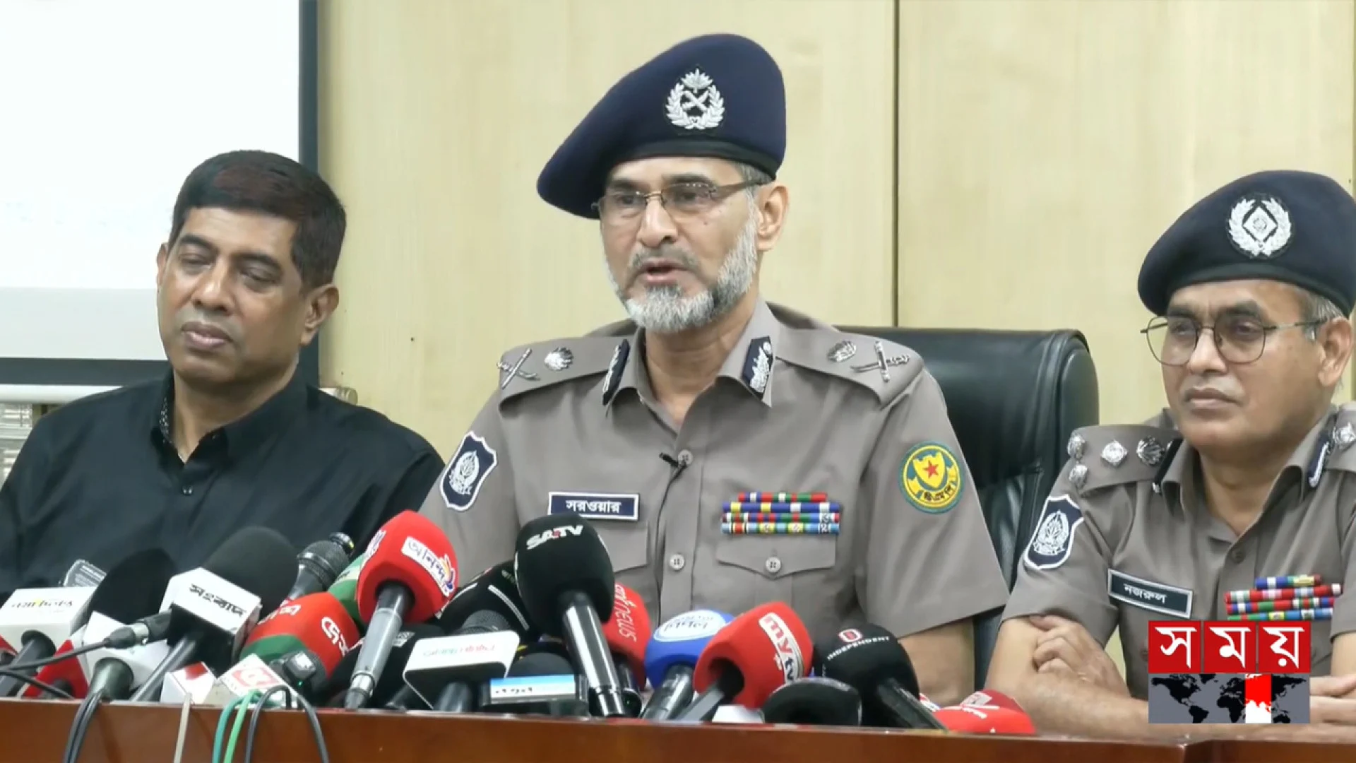 দুইদিনে ৯৪ চাঁদাবাজ গ্রেপ্তার : ডিএমপি কমিশনার