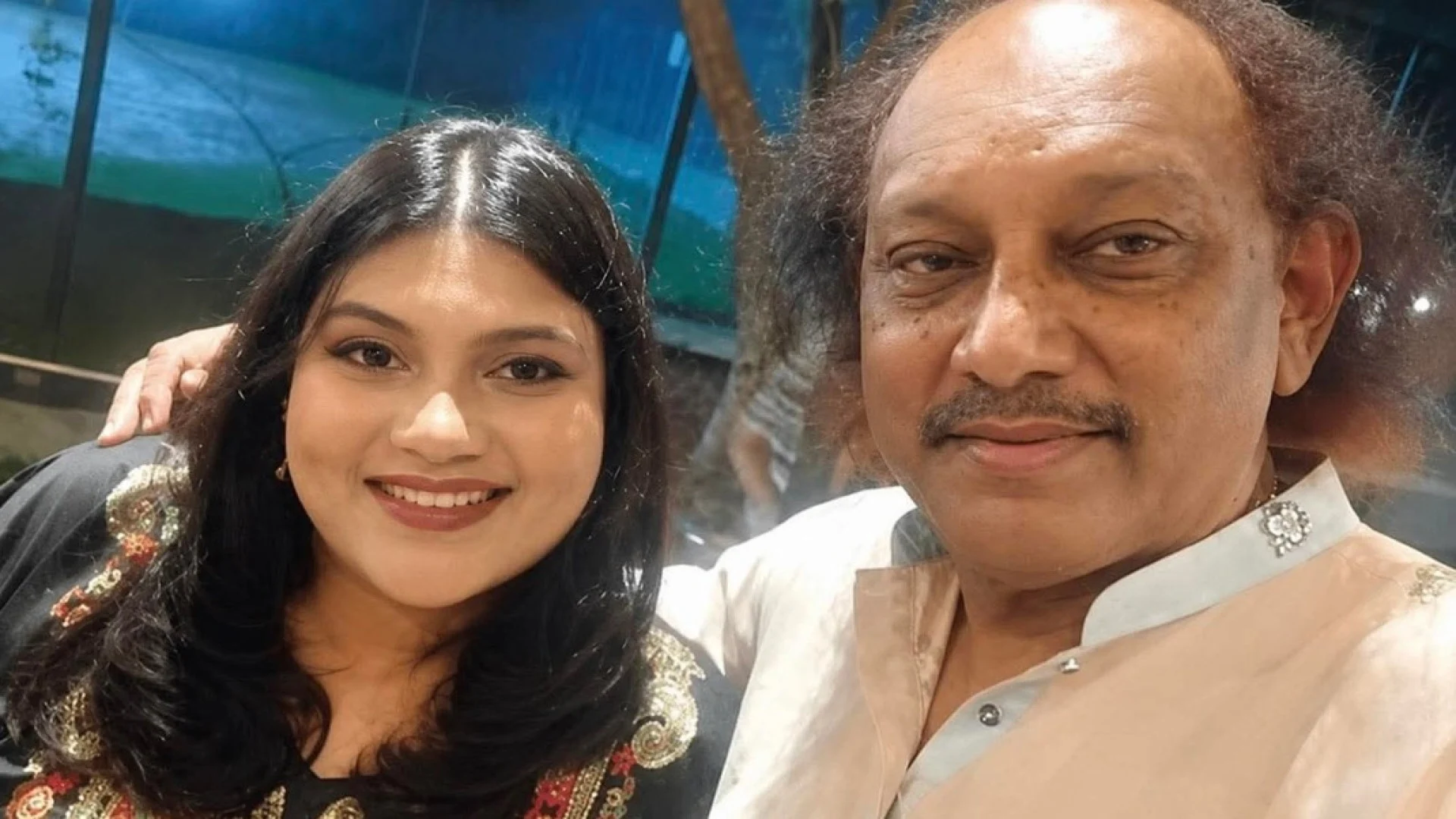 এভাবে চলে যেতে নেই