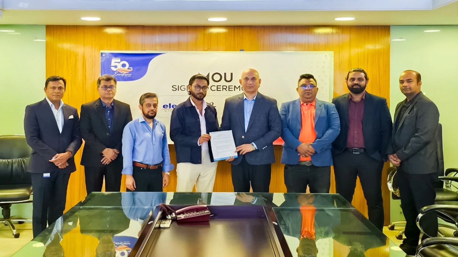 নভোএয়ার ও ইলেক্ট্রা ইন্টারন্যাশনালের মধ্যে সমঝোতা স্মারক স্বাক্ষর