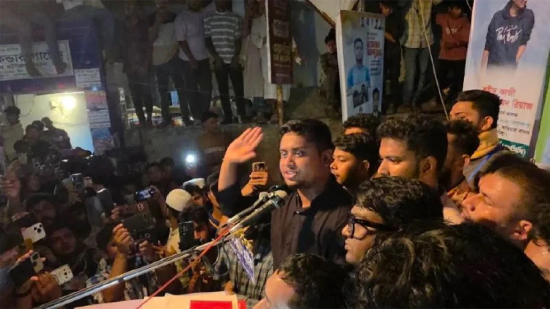 প্রধানমন্ত্রীর কাছে ‘বিচার কার্ড’ চাইলেন হাসনাত আবদুল্লাহ