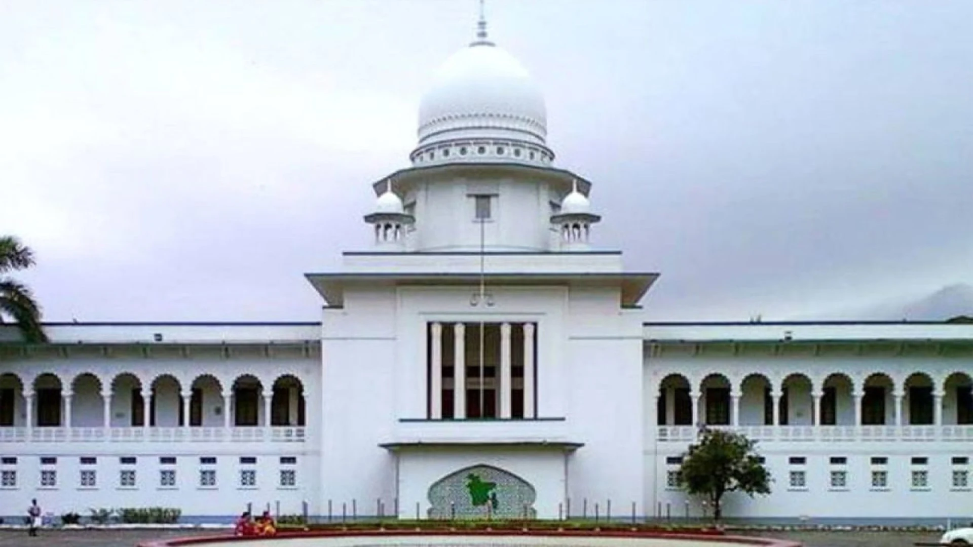 অন্তর্বর্তী সরকারের ১৮ মাসের কর্মকাণ্ডের তদন্ত চেয়ে করা রিট খারিজ