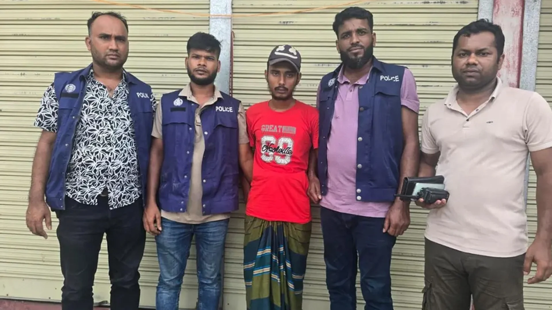 চট্টগ্রামে ধর্ষণের পর গুদামে শিশুর লাশ, নরসিংদী থেকে মূল আসামি গ্রেপ্তার