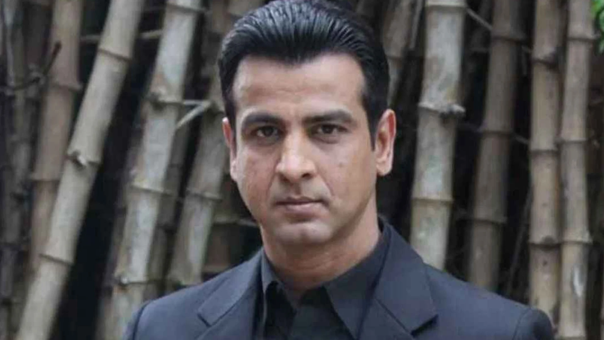 ‘কেডি পাঠক’ অভিনেতার নাম ভাঙিয়ে নারীদের সঙ্গে প্রতারণা