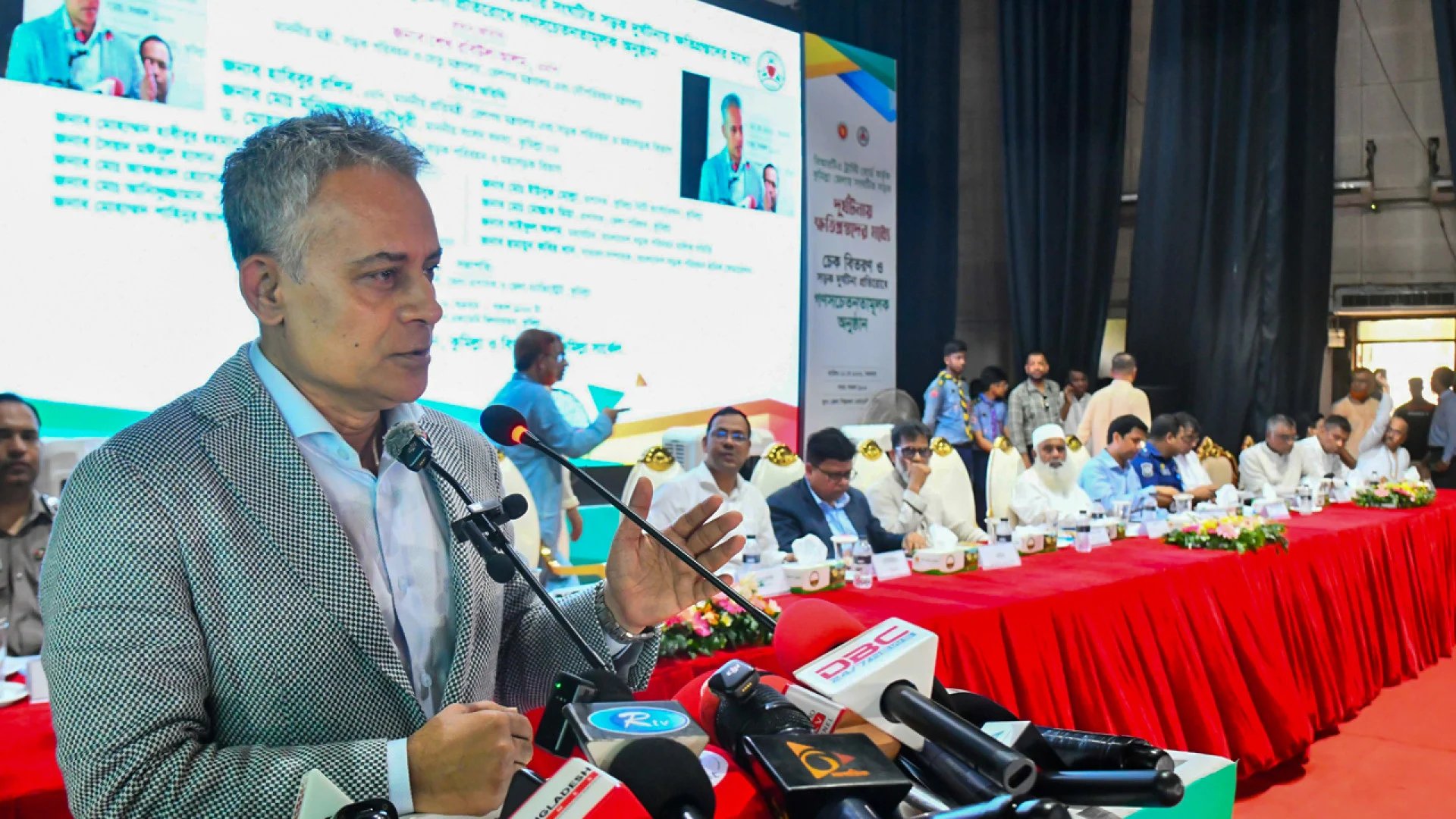চ্যালেঞ্জ হলেও এবারের ঈদযাত্রা স্বস্তিদায়ক হবে: সেতুমন্ত্রী
