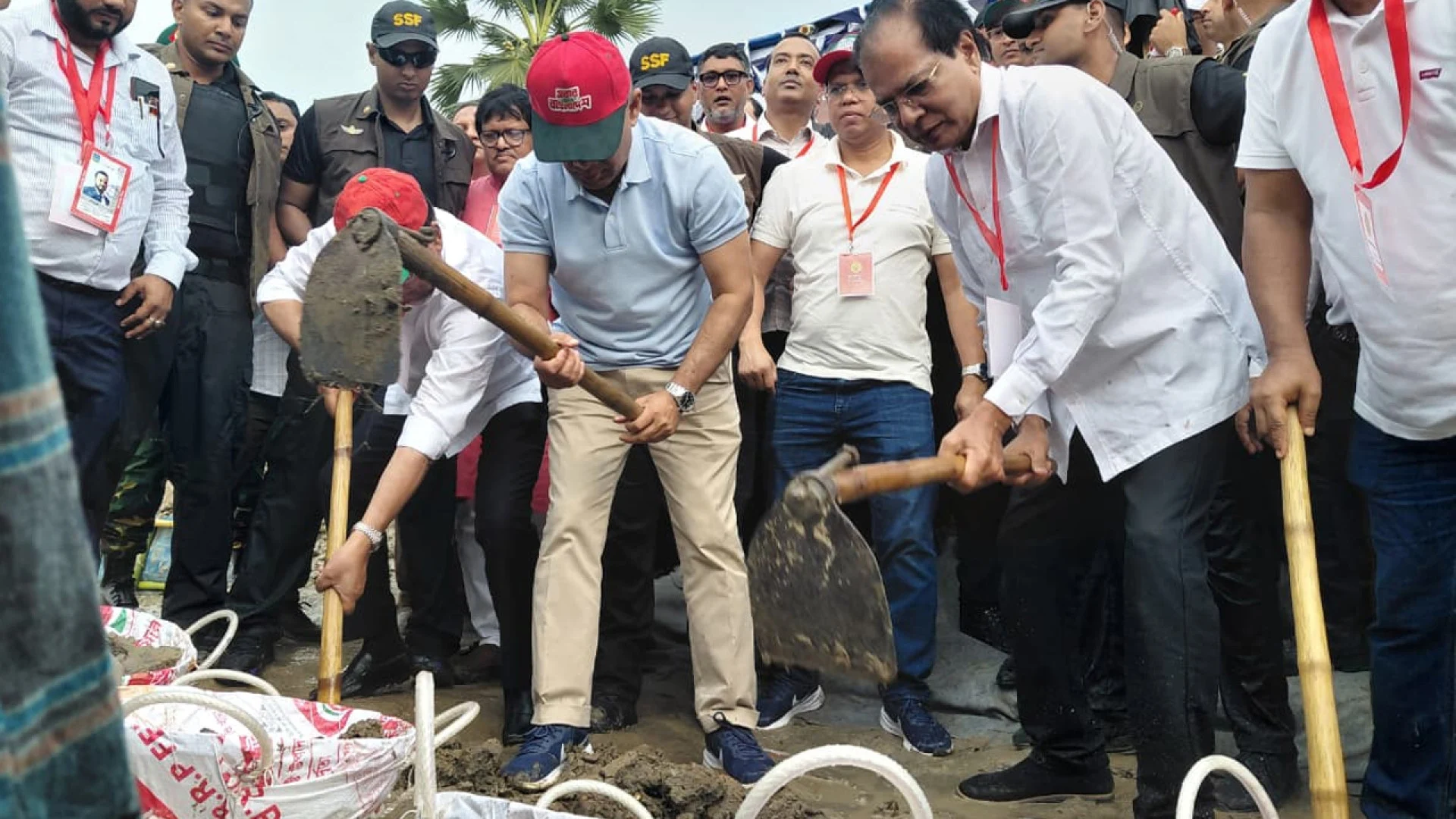 ময়মনসিংহের ত্রিশালে ধরার খাল পুনঃখনন কাজের উদ্বোধন করলেন প্রধানমন্ত্রী