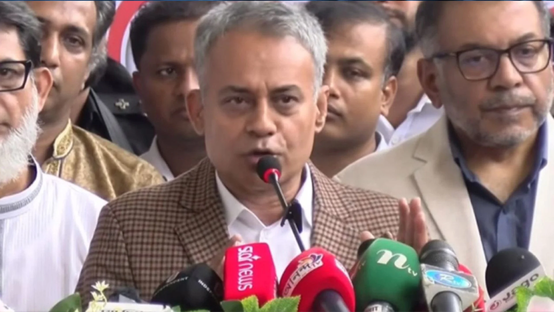 ট্রেনে নারীদের জন্য আলাদা কোচ দেওয়ার পরিকল্পনা চলছে: রেলমন্ত্রী