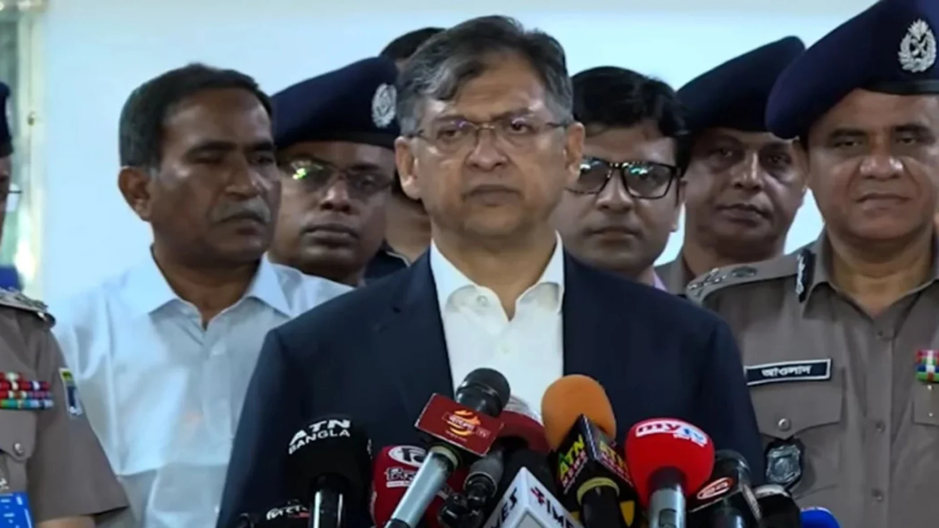 সন্ত্রাসীদের অভয়ারণ্য নির্মূল করা হবে: স্বরাষ্ট্রমন্ত্রী