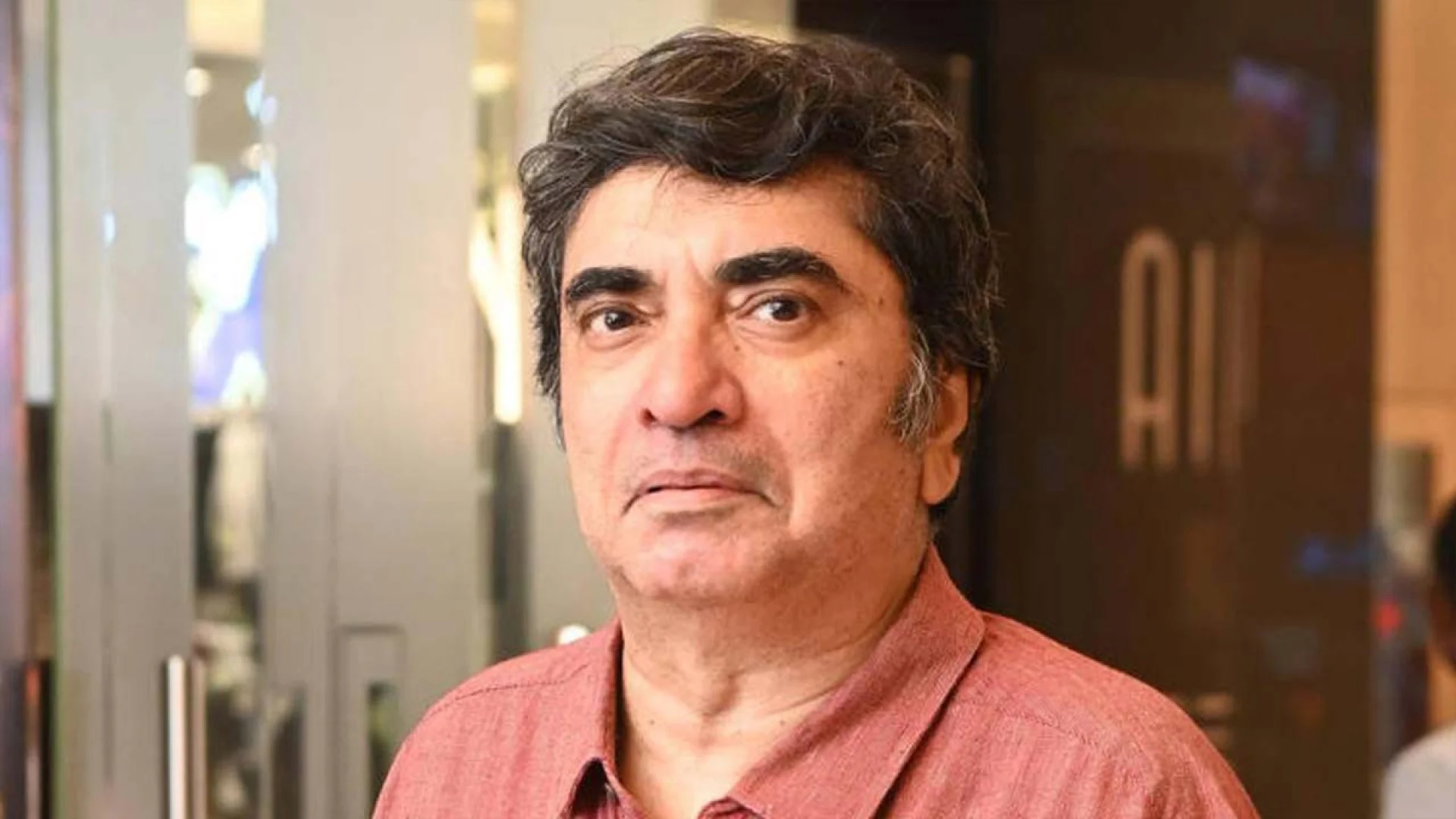 ছাদ থেকে পড়ে ‘ভূতের ভবিষ্যৎ’ নির্মাতার রহস্যজনক মৃত্যু, তদন্তে পুলিশ