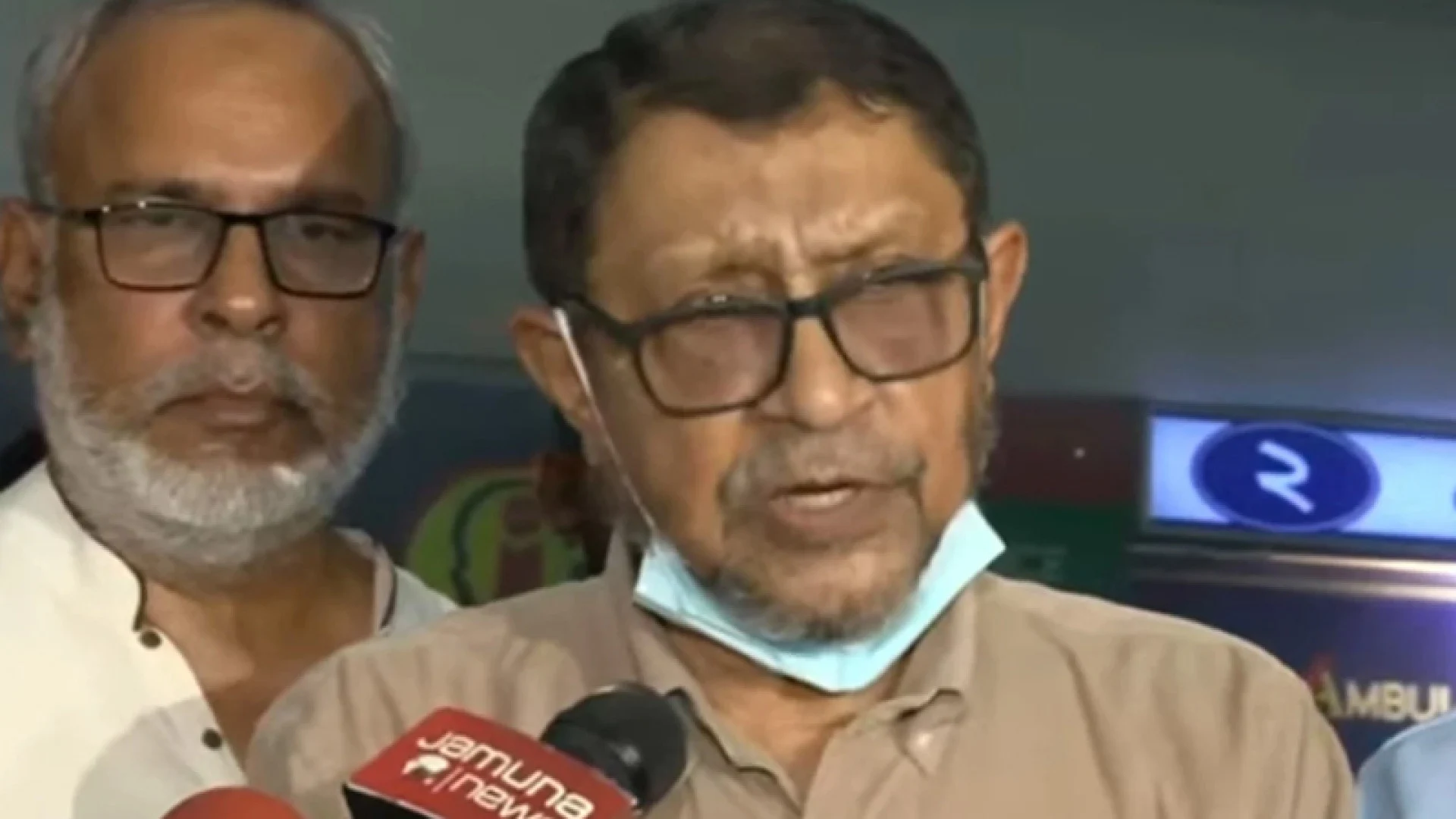 আদ-দ্বীন হাসপাতালে বেকারির সন্ধান, ক্ষোভ প্রকাশ স্বাস্থ্যমন্ত্রীর