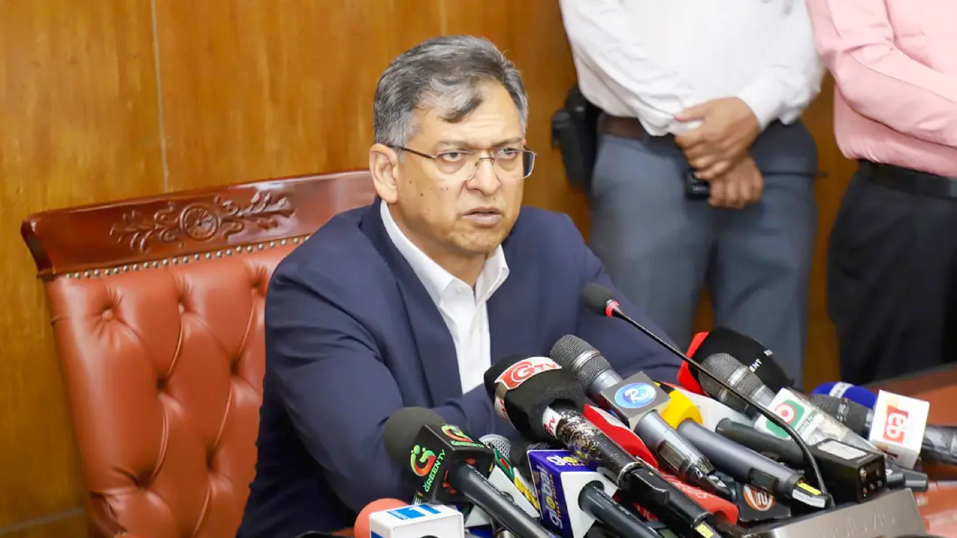 অবৈধ পুশইন-পুশব্যাকের বিপক্ষে বাংলাদেশ, সীমান্তে সতর্ক বিজিবি: স্বরাষ্ট্রমন্ত্রী
